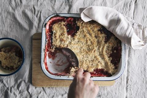 Rhubarb & Hibiscus tea crumble by Newton & Pott