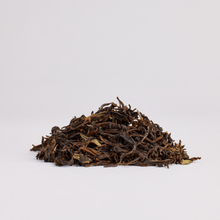 Load image into Gallery viewer, GUEST TEA Kangra Valley Oolong - Loose Leaf - Oolong Tea
